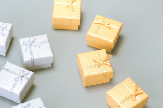 結婚式の景品選びに迷ったら?おすすめアイテムと選び方のコツ